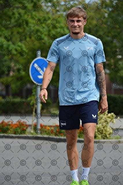 RGE_9693 | Hertha BSC, 2.Bundesliga, Herren, Fußball, Training auf dem Schenckendorffplatz, Mittwoch 29.07. 2026, Saison 2026/27, im Bild Marten Winkler (Hertha BSC ), Fotograf: Ralf Gebhardt - Realisiert mit Pictrs.com