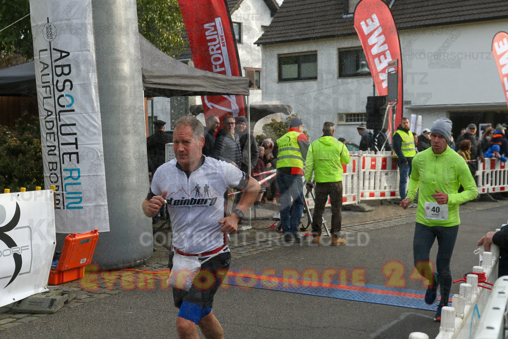 221127_1136_EV9_2371 | Sportfotografie im Rhein-Sieg Kreis, Köln, Bonn, NRW, Rheinland Pfalz, Hessen, etc. Unser Tätigkeitsfeld umfasst den Laufsport vom Volkslauf über den Marathon, Duathlon, Triathon bis zum Ultralauf wie Kölnpfad Ultra oder Schindertrail.