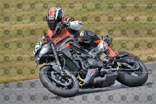 25bt05-1655 | markuskiefer.com - Realisiert mit Pictrs.com