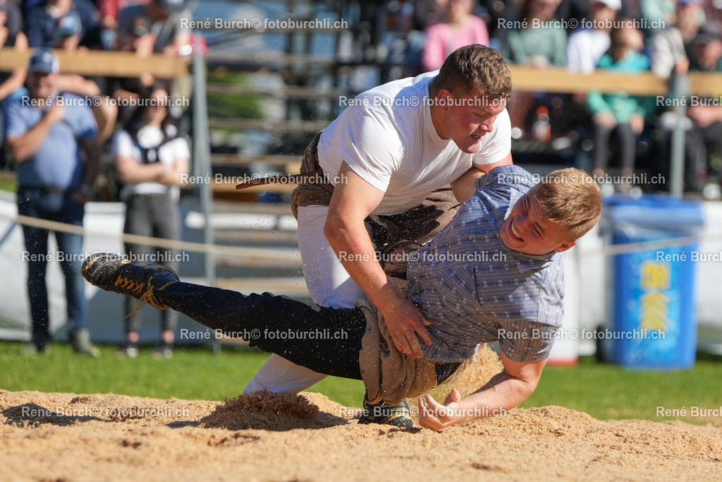RB-01337 | René Burch leidenschaftlicher Fotograf aus Kerns in Obwalden.  Hier finden sie Sport, Landschaft und Natur Fotografie.
 - Realisiert mit Pictrs.com
