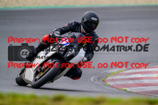 MaZZes_FotoMatrix_240724_6007705_4106 | BLAU