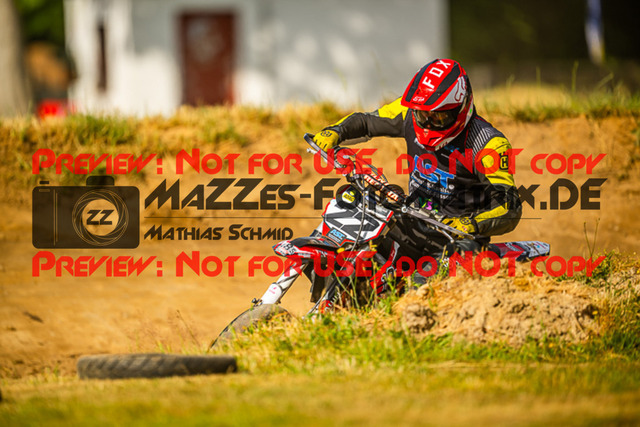 MaZZes_FotoMatrix_230701_6686 | UE40