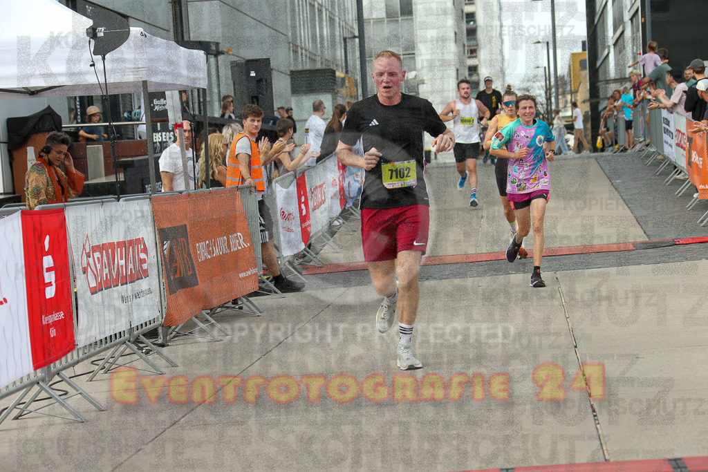 250920_1520_EX1_8934 | Sportfotografie im Rhein-Sieg Kreis, Köln, Bonn, NRW, Rheinland Pfalz, Hessen, etc. Unser Tätigkeitsfeld umfasst den Laufsport vom Volkslauf über den Marathon, Duathlon, Triathon bis zum Ultralauf wie Kölnpfad Ultra oder Schindertrail.