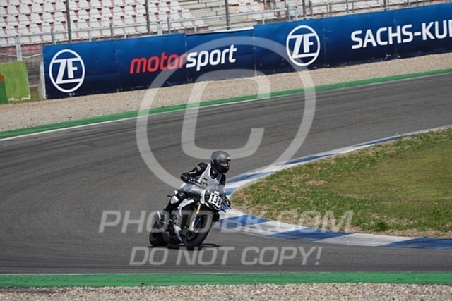 2025_04_29_PBK_24736 | Sportfotografie; SlowMotion; Video; Rennstrecke; Hafeneger; Speer; Racing; RSE; BMW; CBO; Trackday; Motorsportarena; Hockenheimring; Brno; Most; Barcelona; Valencia