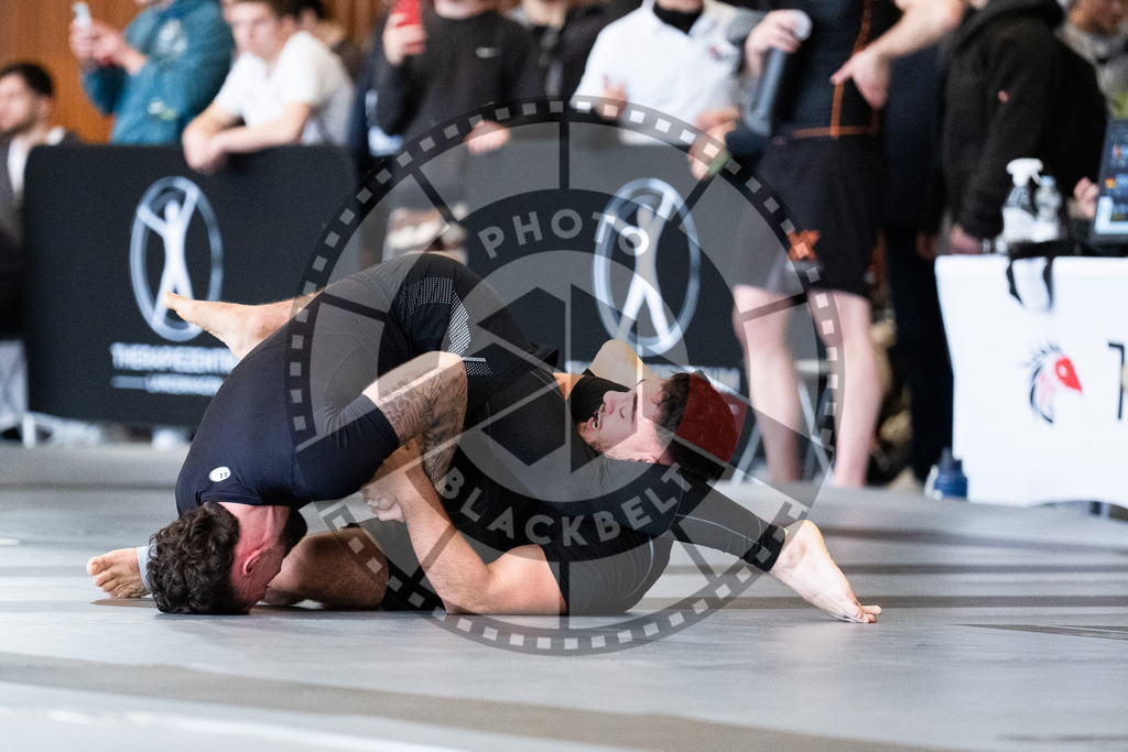 20251129PBB6314 | Fighters compete during the luta livre competition ILLCS XI winter edition on November 29, 2025 in Hannover, Germany.