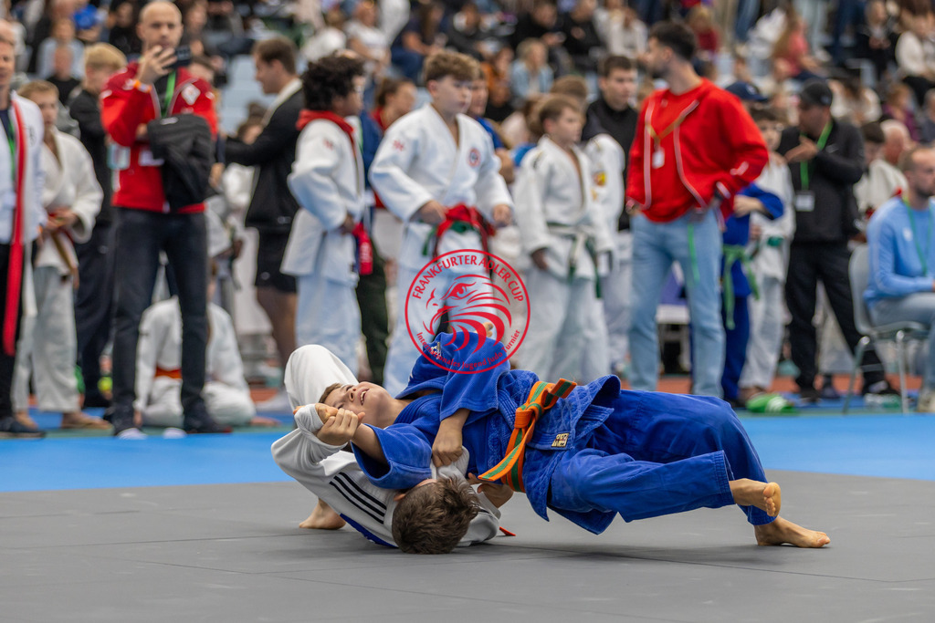 Internationaler Adler Cup 2024 | Foto vom Internationalen Adler Cup Judo Turnier im Sport- und Freizeitzentrum Kalbach im Oktober 2024 - Realisiert mit Pictrs.com