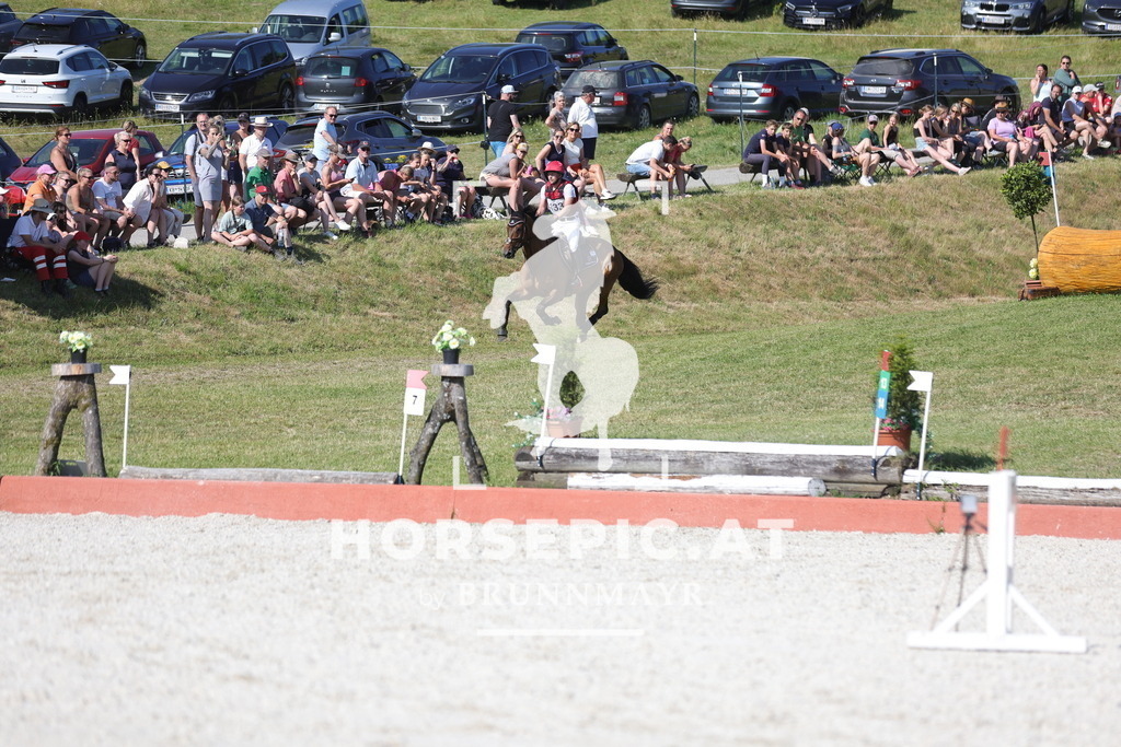 0P6A6412 | Willkommen bei Brunnmayr - Design & Fotografie – Ihrem Spezialisten für Reitturniere und Pferdeveranstaltungen in Oberösterreich, Salzburg und Bayern! Seit über 17 Jahren sind wir leidenschaftlich dabei.