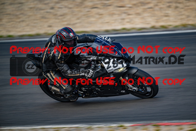 MaZZes_FotoMatrix_230719_7185 | GELB