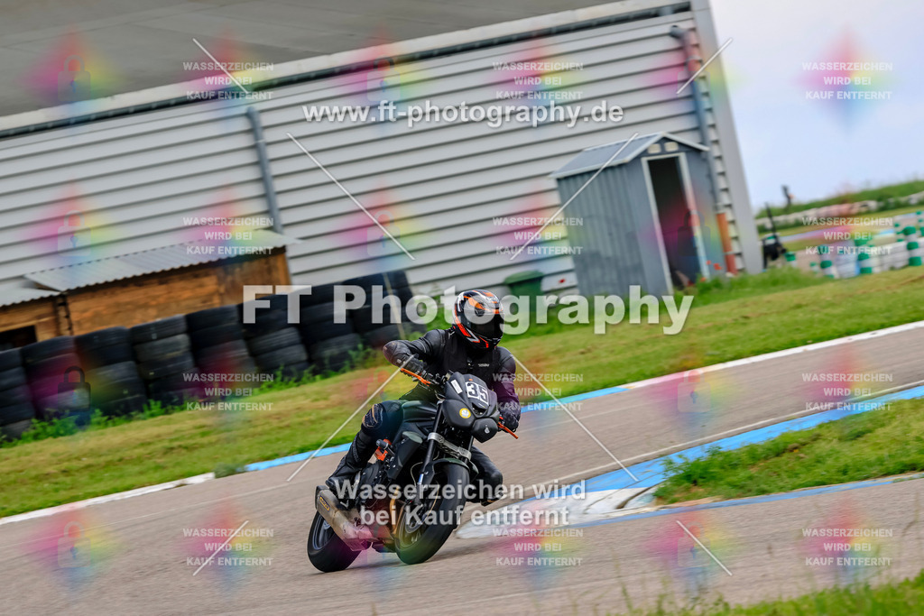 MotoTeam-8124 | Hier findet Ihr Bilder von Touristenfahrten auf der Nürburgring Nordschleife oder von anderen Veranstaltungen die ich besucht habe. Viel Spass beim Durch Schauen 