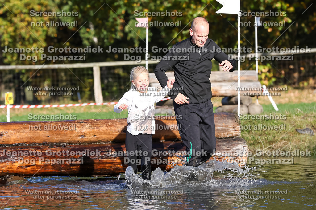 Dog Paparazzi - Strongdog 10-25-8703 | Dog Paparazzi Jeanette Grottendiek Fotografie & Videografie - Realisiert mit Pictrs.com