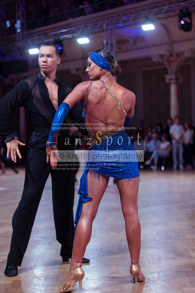 20250705_WDSF_Open_U21_Lat-dC25-4716 | Tanzsportbilder, Standardtanz, Lateintanz, WDSF, DTV, LTVB, dancecomp, goc, hessen tanzt, blaues band der spree, walzer, tango, wiener walzer, slowfox, quickstepp, samba, rumba, cha-cha-cha, paso doble. jive, hd-kroft photography, turniertanzsport