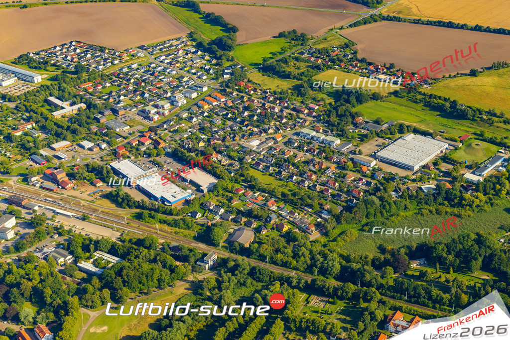 Ribnitz Sanitzer Straße Ribnitz-Damgarten Bild- Das Luftbild wurde 2025 vom UL-Flugzeug heraus erstellt ( keine Drohne bzw. Drohnenaufnahme ) - Hochauflösende Luftaufnahme -Nicht vergleichbar mit Google Maps oder Satelittenbilder- Die Geschenkidee !Mit Lizenz und Bildrechte bestellbar - CC