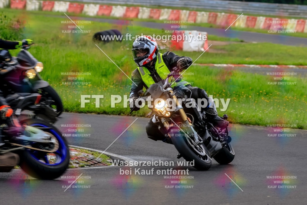 VBK-6515 | Hier findet Ihr Bilder von Touristenfahrten auf der Nürburgring Nordschleife oder von anderen Veranstaltungen die ich besucht habe. Viel Spass beim Durch Schauen 