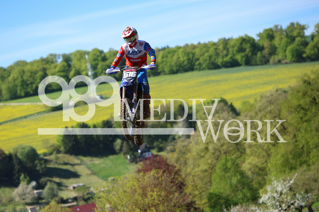 5E6A5828 | 989 MEDIAWORK