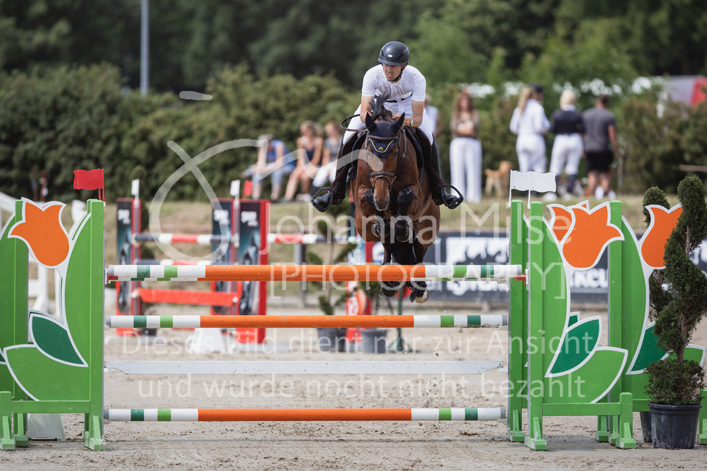 230624_PfSpTa_M2-Spr-934 | Deine schönsten Turniermomente als professionelle Fotos! Entdecke hochwertige Pferdesport-Fotografie im Online-Shop. Jetzt Fotos finden & bestellen!