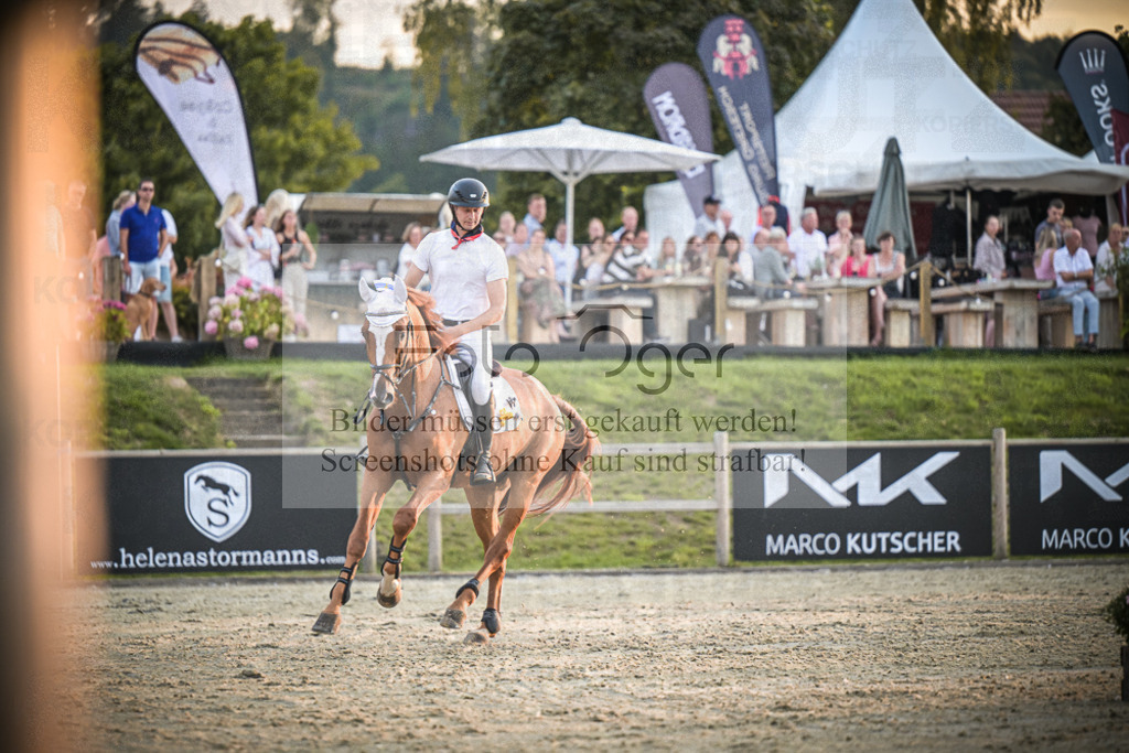DOS_1908 | Entdecke hochwertige Reitturnierfotos von Foto Oger. Professionell, emotional und authentisch – jetzt Lieblingsmomente im Shop bestellen.Deutschlandweite Turnierfotografie. - Realisiert mit Pictrs.com