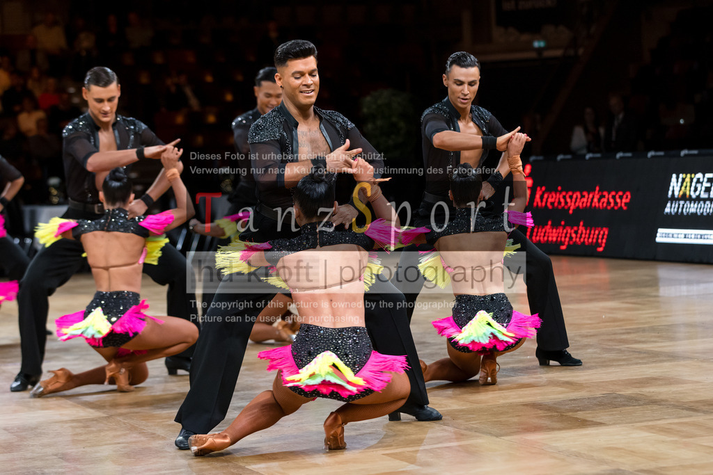 20241109_DM-Formationen_Vorrunde_1801 | Tanzsportbilder, Standardtanz, Lateintanz, WDSF, DTV, LTVB, dancecomp, goc, hessen tanzt, blaues band der spree, walzer, tango, wiener walzer, slowfox, quickstepp, samba, rumba, cha-cha-cha, paso doble. jive, hd-kroft photography, turniertanzsport