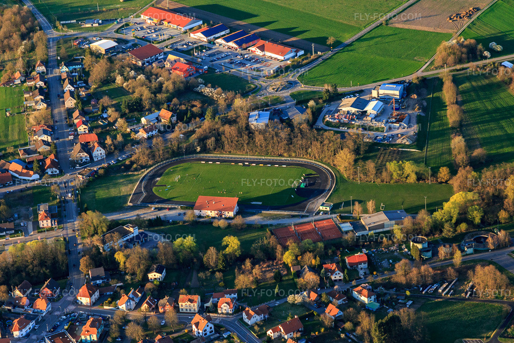 Aerial view: AS Rugby football pitch in the district Neulauterburg in Lauterbourg in the state Bas-Rhin, France. – Photo: IMG_097878.jpg taken on 03/27/2017 by Werner Riehm/FLY-FOTO.com – Resolution of the original: 5472 x 3648 px