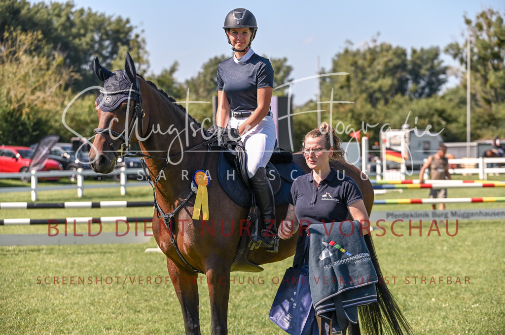 Schugtsche-Düren.2024-06.Stilspringprf.A_-168 | Schugtsche Fotografie - Realisiert mit Pictrs.com