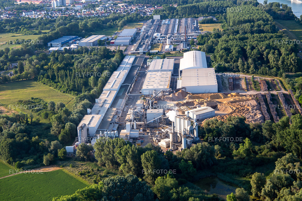 Rheinspan GmbH & Co. KG https://www.rheinspan.de | Luftbild: Rheinspan GmbH & Co. KG https://www.rheinspan.de in Germersheim im Bundesland Rheinland-Pfalz in Deutschland. Foto: IMG_136239.jpg vom 07.06.2023 durch ©2025 Werner Riehm fly-foto.de/copyright - Realisiert mit Pictrs.com