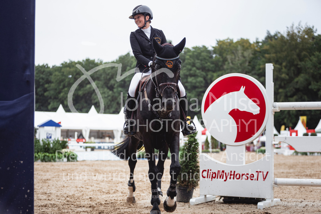 240906_BuCha_Quali-5j-396 | Deine schönsten Turniermomente als professionelle Fotos! Entdecke hochwertige Pferdesport-Fotografie im Online-Shop. Jetzt Fotos finden & bestellen!