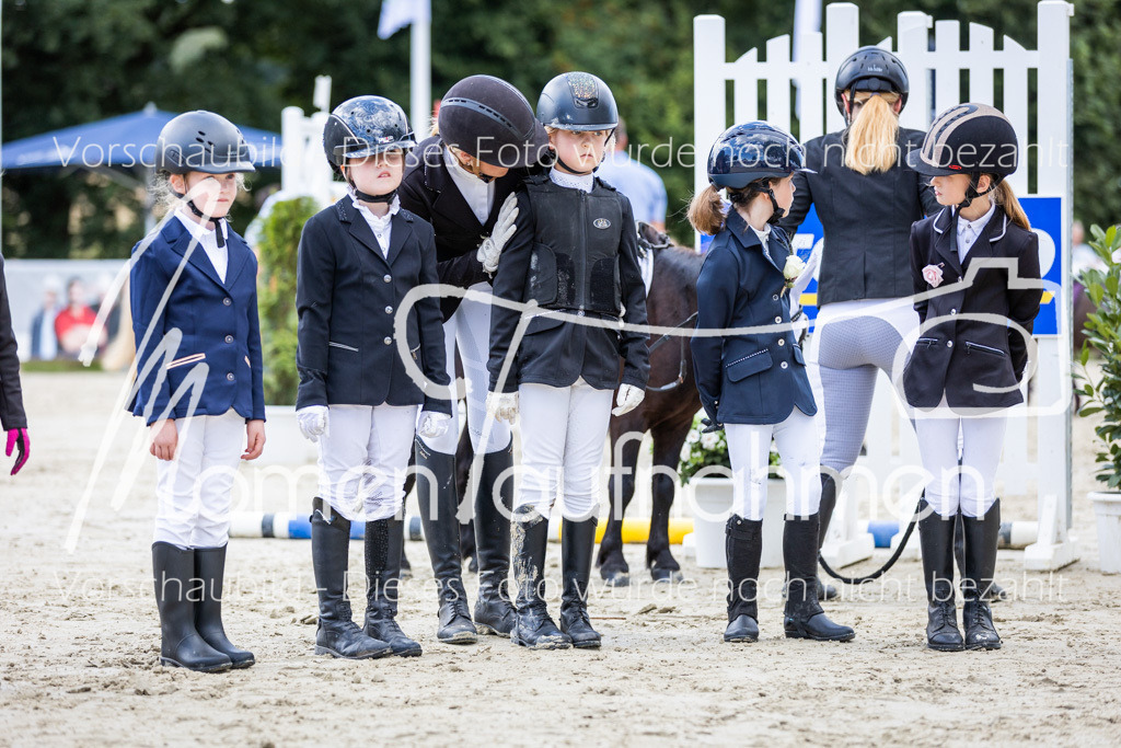 BHO-Führzügel1-034 | MomenTaufnahmen Pferdesportfotos