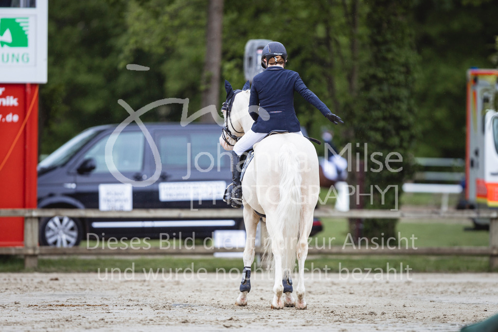 240504_PonyTrophy-179 | Deine schönsten Turniermomente als professionelle Fotos! Entdecke hochwertige Pferdesport-Fotografie im Online-Shop. Jetzt Fotos finden & bestellen!