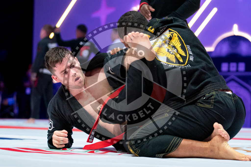20231107PBB5199 | Fighters compete during the AJP World Master Championship in the Mubadala Arena in Abu Dhabi, Arab United Emirates, on November 7, 2023.