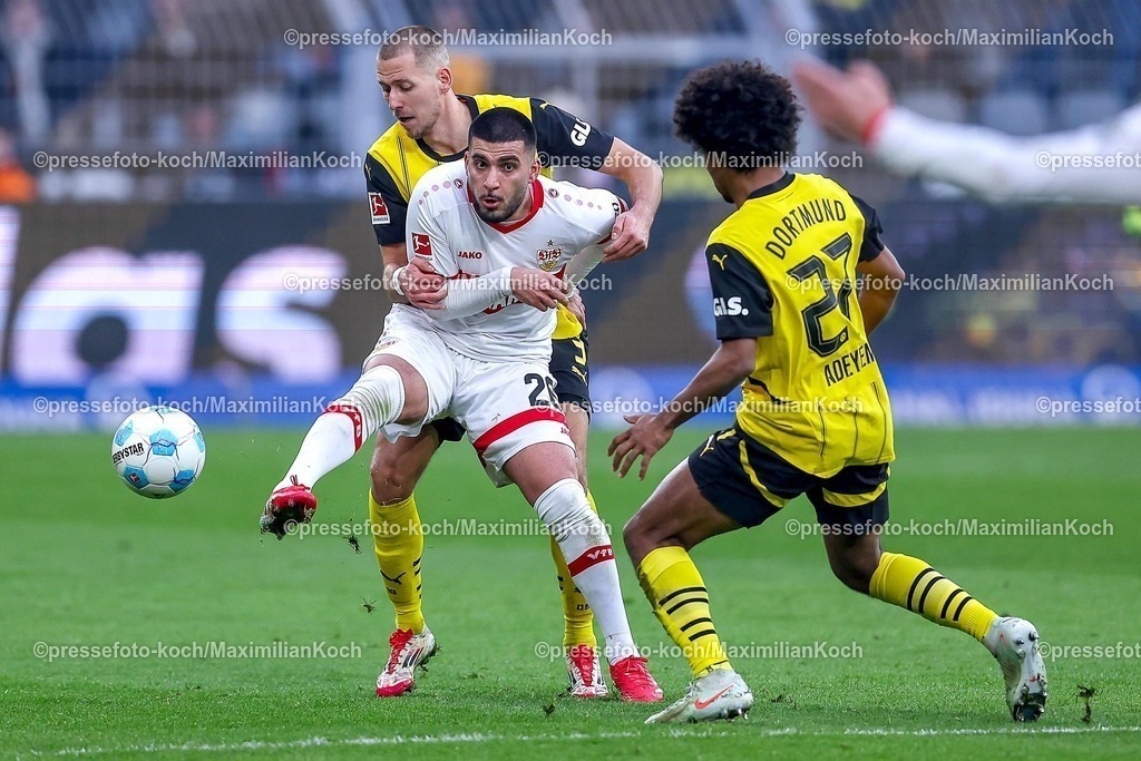 BVB08022501067 | 08.02.2025, Fußball, Borussia Dortmund - VfB Stuttgart, 1. Fußball Bundesliga, 21. Spieltag, Signal Iduna Park, Saison 2024 2025: Deniz Undav (VfB Stuttgart #26) im Zweikampf gegen Waldemar Anton (BVB #3)  und Karim Adeyemi (BVB #27)DFB regulations prohibit any use of photographs as image sequences and or quasi-video.