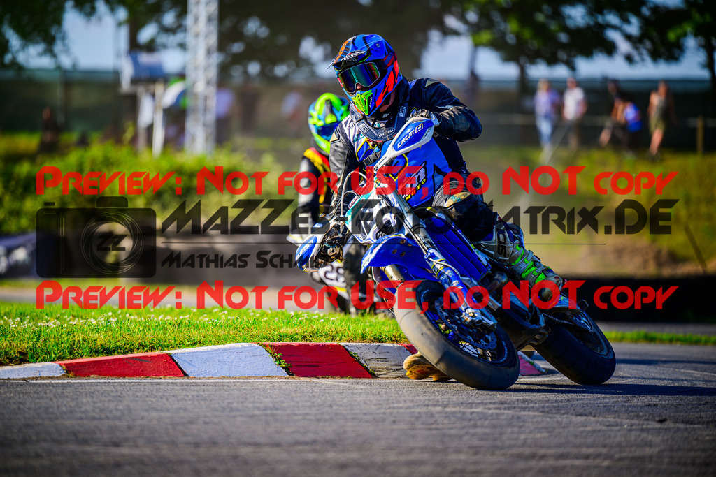 MaZZes_FotoMatrix_240511_6021986_9186 | UE40