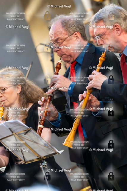 TAM25_K.05__Michael-Vogl_055_5940 | Tage Alter Musik Regensburg K.05 Basilika St. Emmeram Xenia Löffler, Alfredo Bernardini, Michael Bosch, Oboe Batzdorfer Hofkapelle (Deutschland) Musik aus der Fürst Thurn und Taxis Hofbibliothek Regensburg Daniel Deuter Konzertmeister Foto: Michael Vogl