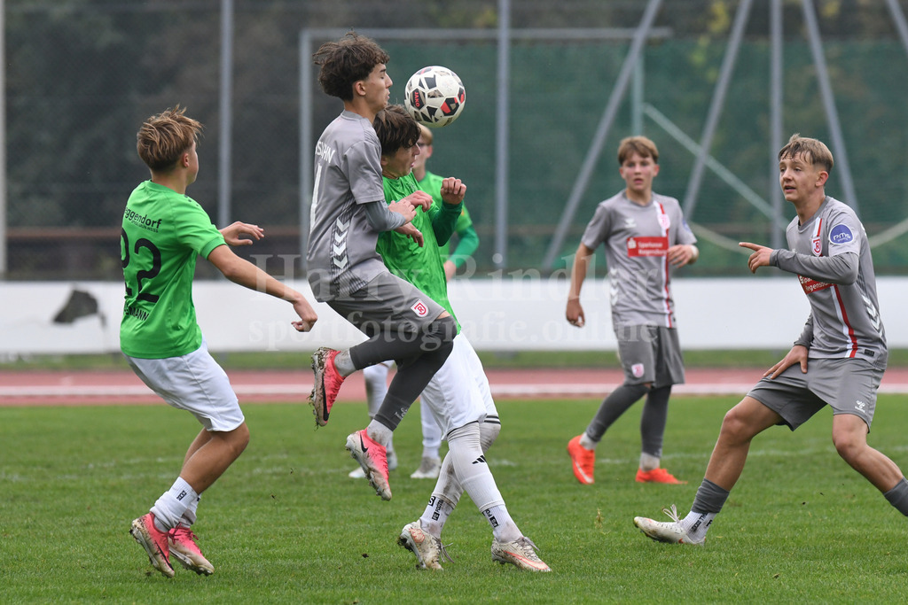 SpVgg GW U15 : Jahn Regensburg | Ha-Ri; Sportfotografie Ha-Ri; Sporfotografie Harry Rindler; Sport Deggendorf; Sportbilder Deggendorf; Sportfotos Deggendorf; Sportfotos Niederbayern; Sportbilder Niederbayern; Amateursport Niederbayern; Bayern;  - Realisiert mit Pictrs.com