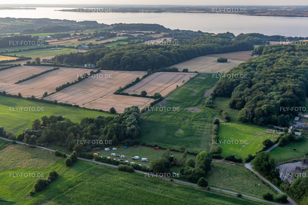 Camping am Bauernhof | Luftbild: Camping am Bauernhof im Ortsteil Nordballig in Dollerup im Bundesland Schleswig-Holstein in Deutschland. Foto: IMG_127961.jpg vom 23.07.2021 durch ©2025 Werner Riehm fly-foto.de/copyright - Realisiert mit Pictrs.com