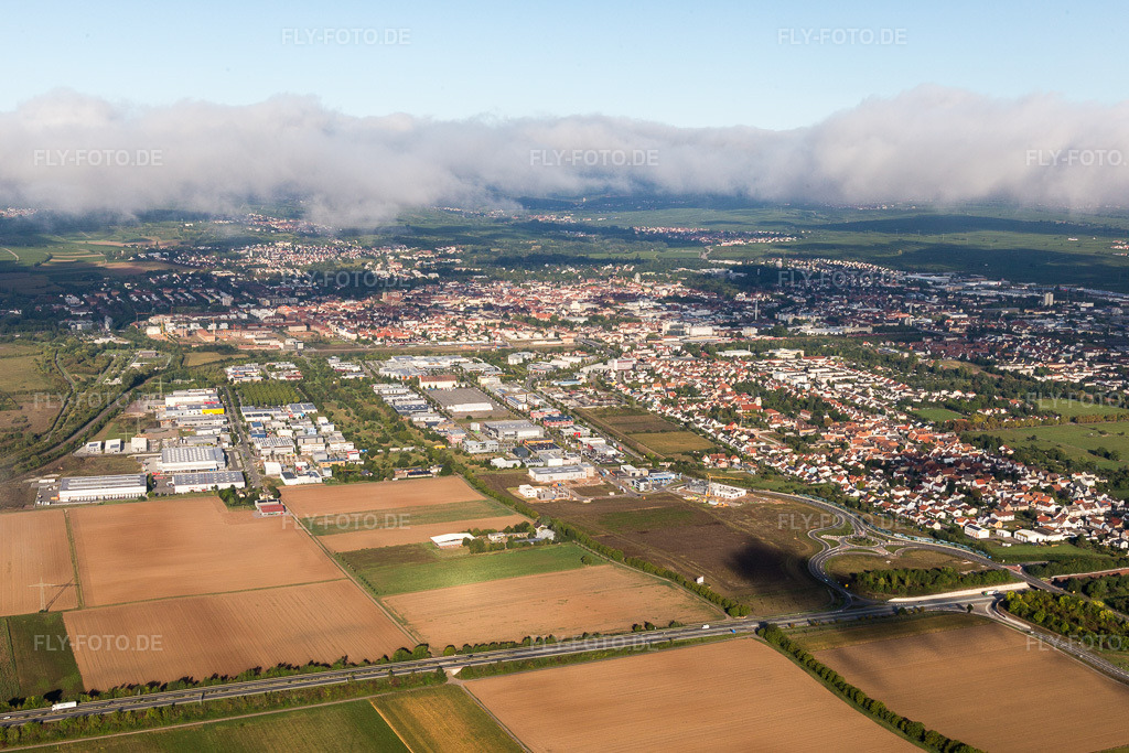 Luftbild: LD-Queicheim im Ortsteil Queichheim in Landau im Bundesland Rheinland-Pfalz in Deutschland. Foto: IMG_103420.jpg vom 10.09.2017 durch Werner Riehm/FLY-FOTO.de