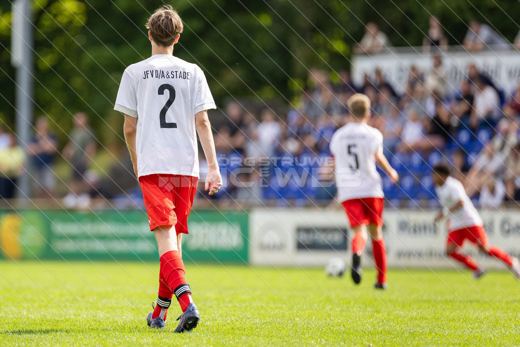 20250920_Picselweb-Fotografie_1R3_0298 | JFV D/A &amp; Stade - VfB Oldenburg0:1 VfB no70:2 VfB no70:3 VfB JFV Eigentor0:4 VfB no70:5 VfB no71:5 JFV no3 Jaric Jimenez-Voss2:5 JFV no9 Janko Sylvester3:5 JFV no16 Damian Elias Mihro Burekovic - Realisiert mit Pictrs.com