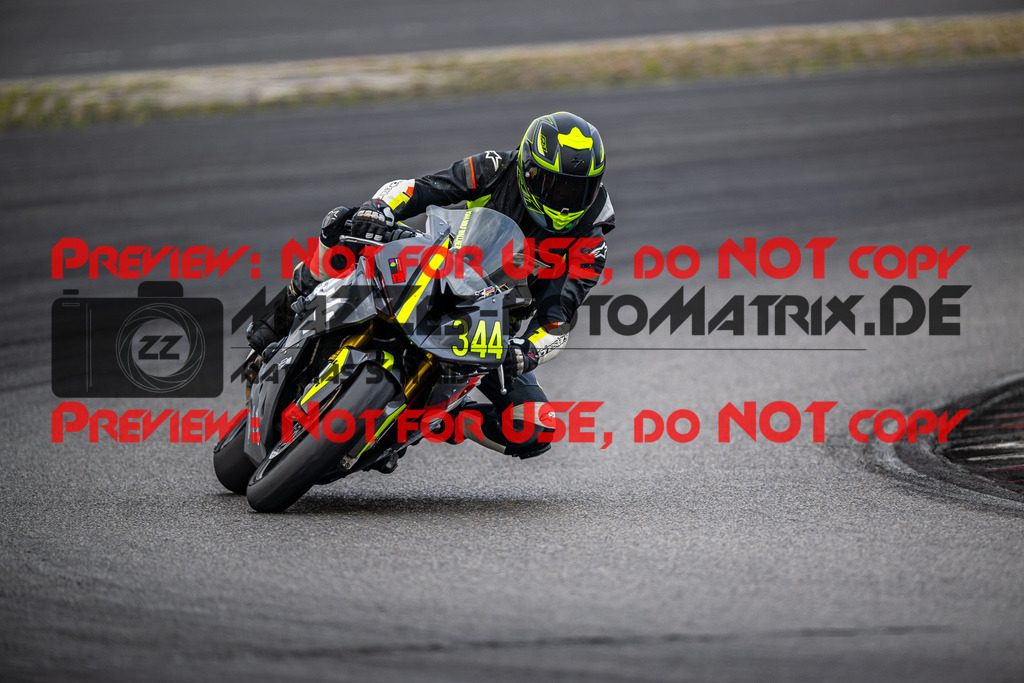 MaZZes_FotoMatrix_230719_3910 | ROT