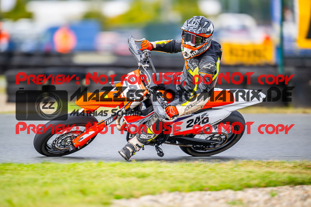 MaZZes_FotoMatrix_231001_1939 | S4