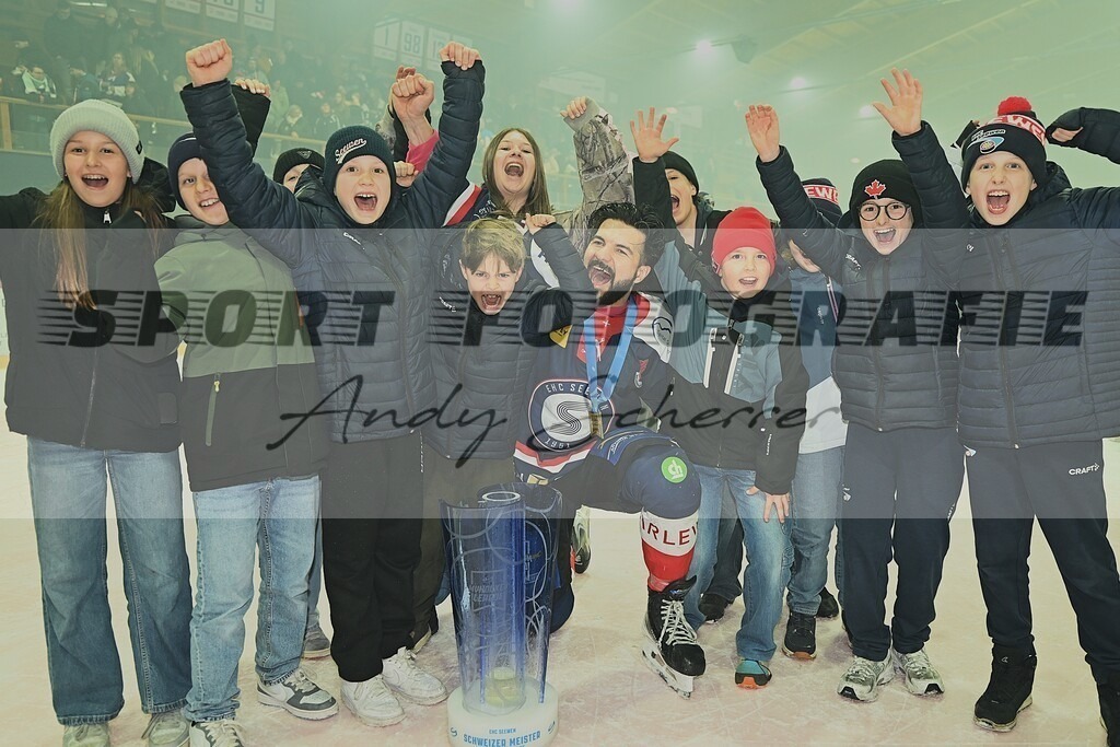 aaaaaDSC_3942 | Kaufen Sie Sportbilder im Onlineshop von Andy Scherrer Sportfotografie. Faszinierende Bilder von Sportevents aus der ganzen Schweiz. Fussball, Frauenfussball, Unihockey, Handball, Schwingen und weiteren Sportarten. - Realisiert mit Pictrs.com