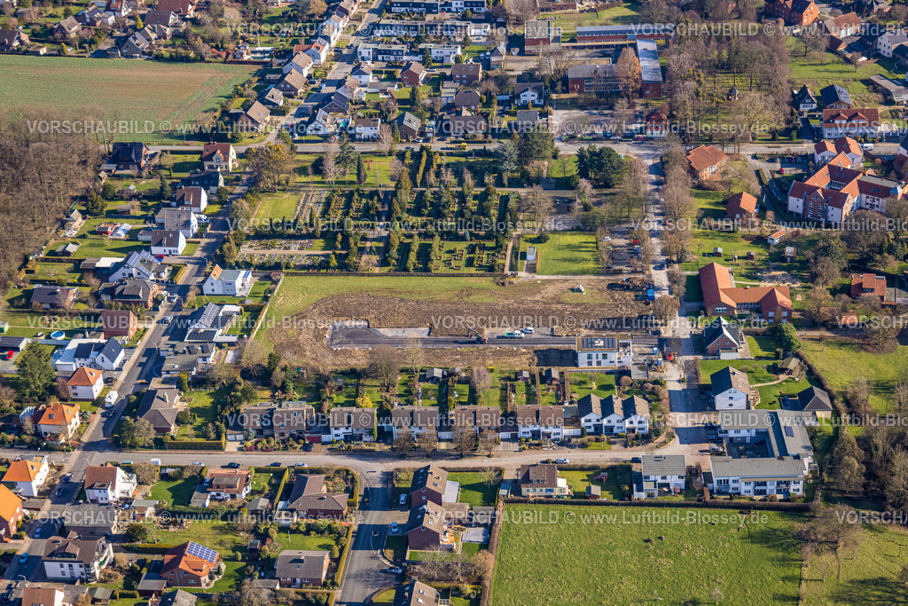 Hamm230216285 | Luftbild, Kath. Friedhof St. Regina, Baustelle und Neubaugebiet Auf der Helle, Stadtbezirk Rhynern, Hamm, Ruhrgebiet, Nordrhein-Westfalen, Deutschland