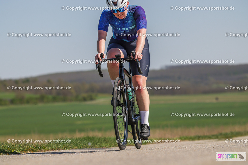 368A3173 | Neusiedlersee Radmarathon 2026@sportshot_your_pictrs #yourpictures#roadtowm2029 #nrm #neusiedlerseeradmarathon #neusiedlersee #neusiedlerseetourismus #burgenland #mörbisch #nrm26 #burgenlandtourismus #voglundco #poweredbyburgenlandtourismus #radsport #rad #marathon #ucigranfondo #visitburgenland #ucigranfondoworldseries