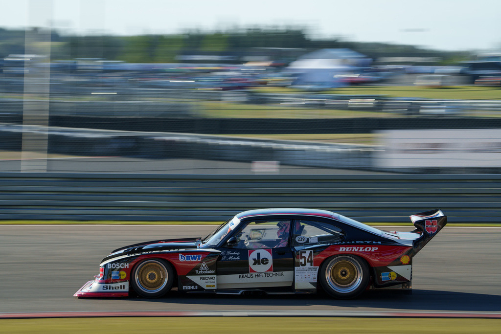 Belmot Oldtimer Grand Prix 2024 | 10.08.2024 Belmot Oldtimer Grand Prix 2024, Nürburgring,Deutschland, Bild: #54 Peter Mücke und Stefan Mücke im Ford Turbo Capri von Mücke Motorsport Classic - Realisiert mit Pictrs.com