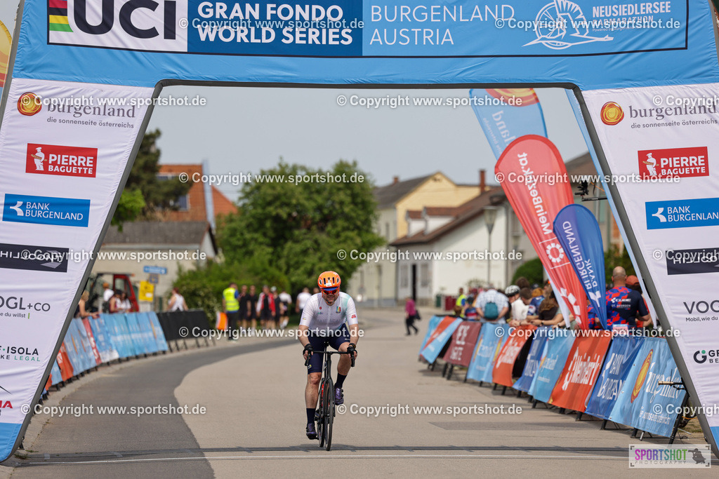 VJ__9358 | Neusiedlersee Radmarathon 2026@sportshot_your_pictrs #yourpictures#roadtowm2029 #nrm #neusiedlerseeradmarathon #neusiedlersee #neusiedlerseetourismus #burgenland #mörbisch #nrm26 #burgenlandtourismus #voglundco #poweredbyburgenlandtourismus #radsport #rad #marathon #ucigranfondo #visitburgenland #ucigranfondoworldseries