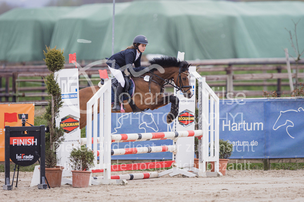 230408_Frühlingsfest_SpringreiterWB-101 | Deine schönsten Turniermomente als professionelle Fotos! Entdecke hochwertige Pferdesport-Fotografie im Online-Shop. Jetzt Fotos finden & bestellen!