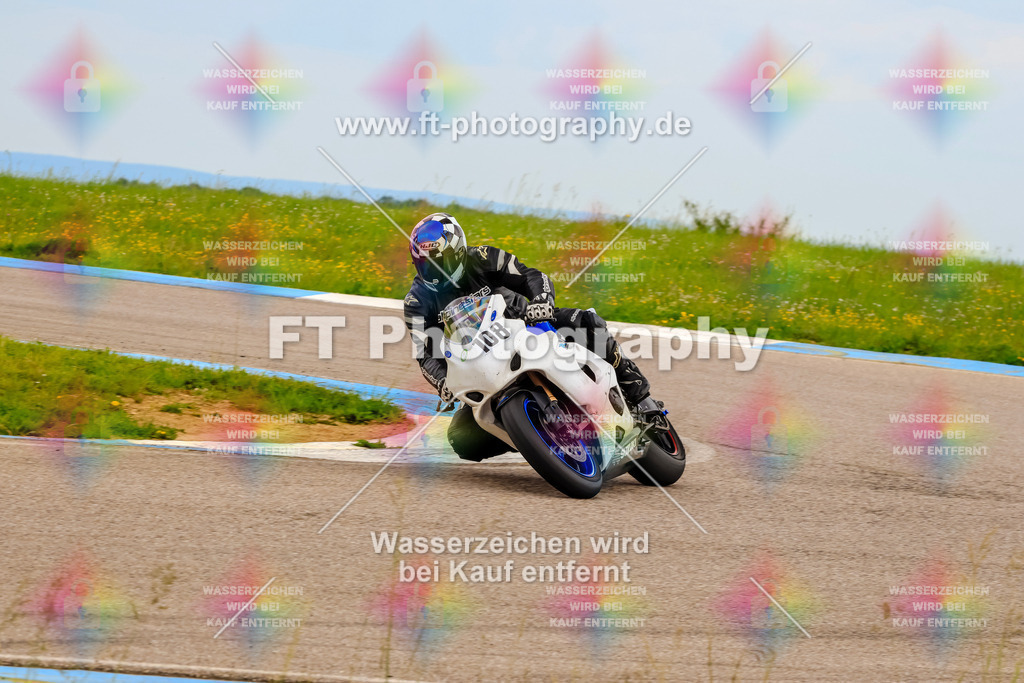 MotoTeam-2630 | Hier findet Ihr Bilder von Touristenfahrten auf der Nürburgring Nordschleife oder von anderen Veranstaltungen die ich besucht habe. Viel Spass beim Durch Schauen 