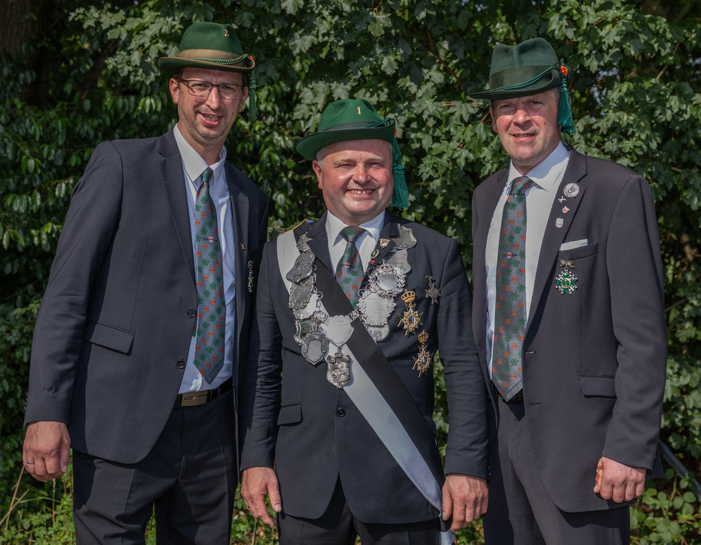 top-top.de-250704-130 | Foto, Video, Fotografie, Videografie, Fotobox, DJ, Discjockey, Musik, Musikbox, Veranstaltung, Photobooth, Amazon, Ebay, Buchtipp, Bestseller, Autor, Verlag, Buch, Wesel, Hamminkeln, NRW, Dinslaken, Rees, Drohne, Hochzeit, Party, Fotobox, Wesel, Fotograf