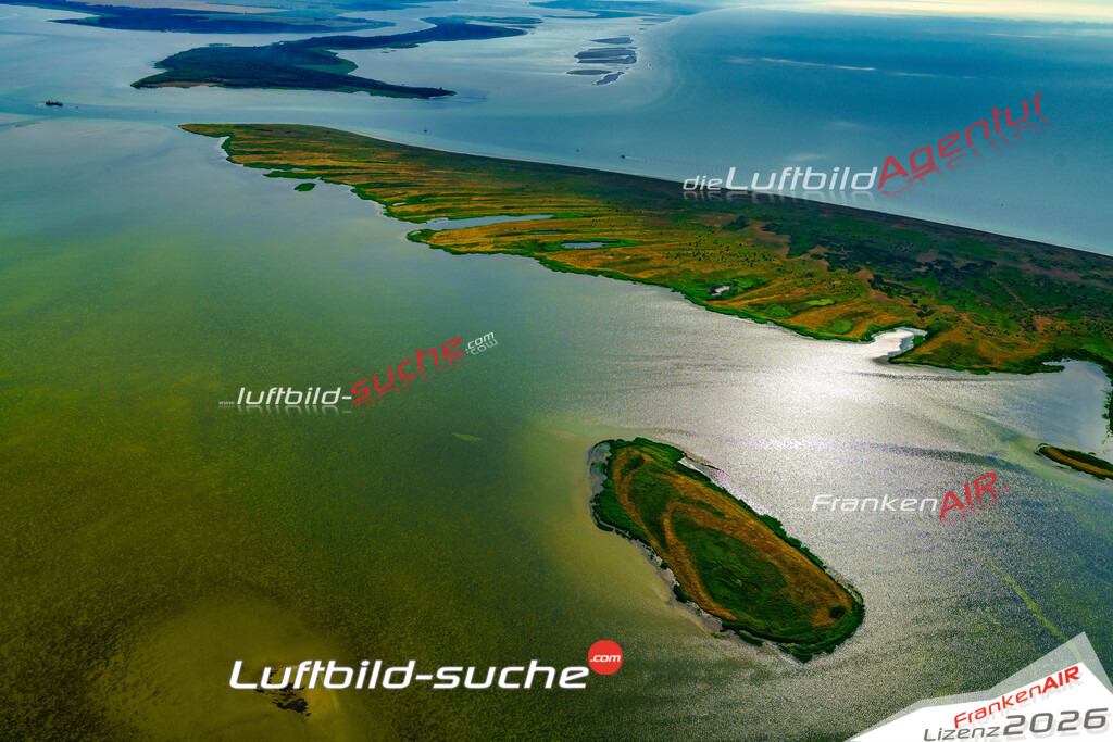 Das Luftbild der Stadt Insel Hiddensee wurde 2018 vom Flugzeug heraus erstellt (keine Drohne) Aufnahmehöhe ca.400 Meter- hohe Auflösung für beste Druck-Qualität