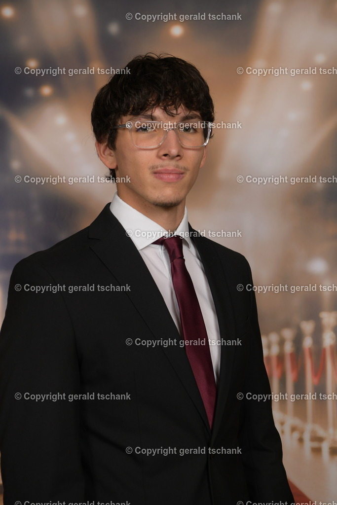 MT1_4745 | Wählen Sie hier bitte Ihr bestes Foto aus, mit diesem Bild wird Ihr Set produziert. Sollten Sie kein Bild wählen oder mehrere suchen wir das Beste aus!