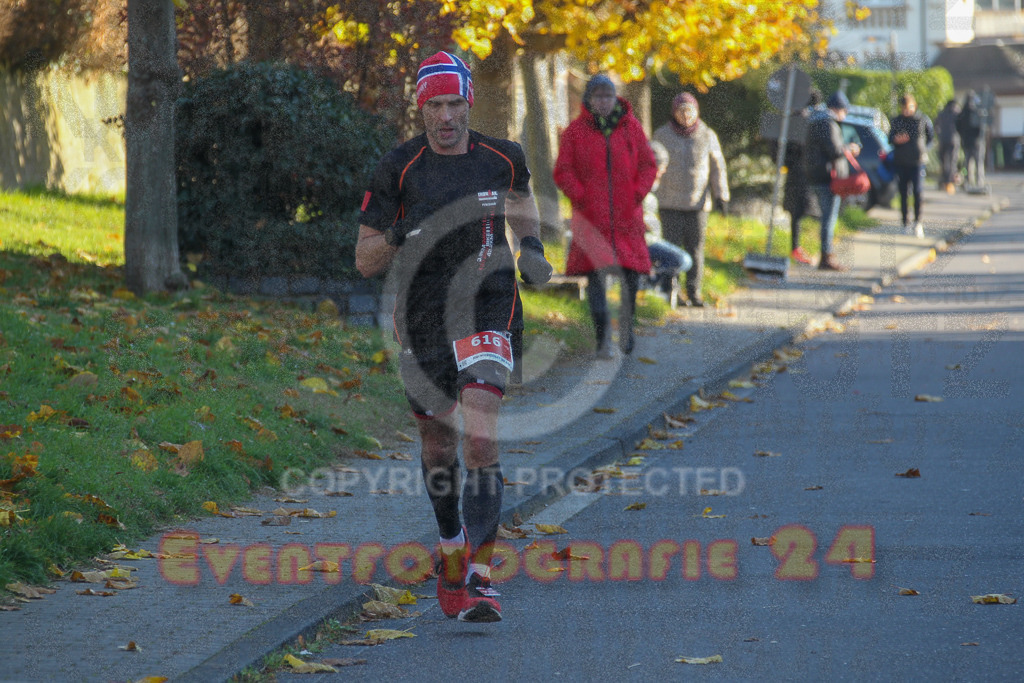 241201_1217_EV4_2066 | Sportfotografie im Rhein-Sieg Kreis, Köln, Bonn, NRW, Rheinland Pfalz, Hessen, etc. Unser Tätigkeitsfeld umfasst den Laufsport vom Volkslauf über den Marathon, Duathlon, Triathon bis zum Ultralauf wie Kölnpfad Ultra oder Schindertrail.