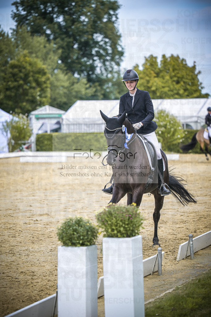 DOS_0440 | Entdecke hochwertige Reitturnierfotos von Foto Oger. Professionell, emotional und authentisch – jetzt Lieblingsmomente im Shop bestellen.Deutschlandweite Turnierfotografie. - Realisiert mit Pictrs.com