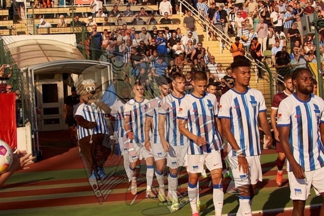 BFC Dynamo vs. Hertha BSC 051 | mythos-online-redaktion